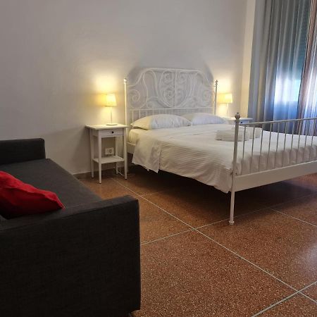 Lc Gramsci Guest House Self Check-In Pisa Exterior foto